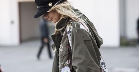 STREET STYLE: Wojskowa kurtka i skórzane spodnie