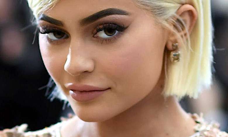 Czy Kylie Jenner przesadziła? Pokazała zdjęcie z toalety, a fani nie dowierzają w to, co widzą