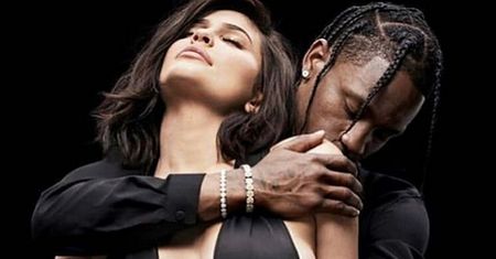 Kylie Jenner z chłopakiem na gorącej okładce. O tym zdjęciu mówią wszyscy
