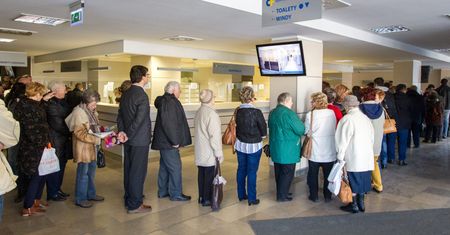 Grypowy alarm w Europie. Ekspertka wyjaśnia, co nam zagraża i jak się chronić