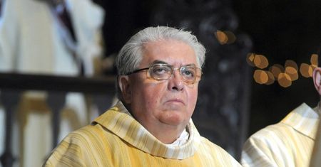 300 tys. złotych odszkodowania za molestowanie. Biskup Jan Tyrawa zeznawał przed sądem