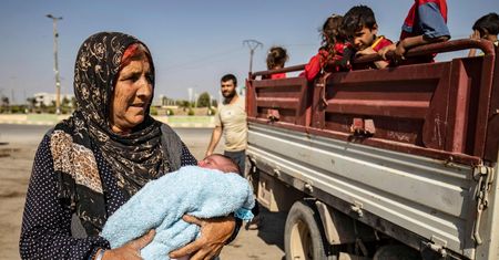 Bliski Wschód. MSZ Turcji: Ofensywa nie wykroczy poza 30 km w głąb Syrii