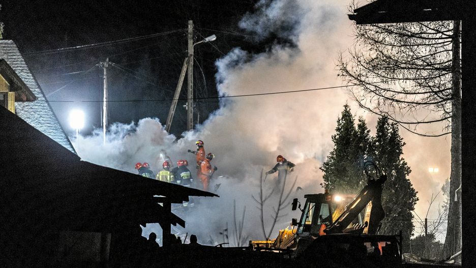 Szczyrk. Akcja ratunkowa na miejscu wybuchu gazu w budynku mieszkalnym
