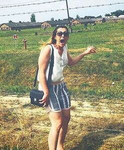 Brytyjscy turyści w ogniu krytyki. Wszystko przez skandaliczne zdjęcia z Auschwitz