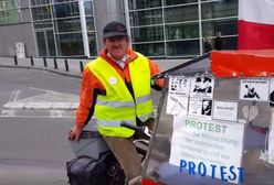 Przejechał rowerem z Polski do Brukseli, żeby zaprotestować przeciwko rządowi PiS
