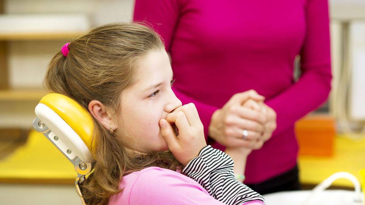 Szkoły nie są w stanie zapewnić opieki stomatologicznej uczniom: problemem są pieniądze, braki kadrowe i brak miejsca na otwarcie gabinetów