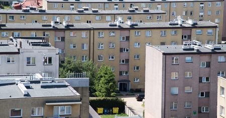 Przekształcenie użytkowania wieczystego. Problemem są piwnice i komórki