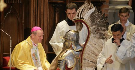 Arcybiskup Wojda walczy z Paradą Równości w Białymstoku