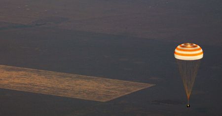 Milioner powrócił z kosmosu