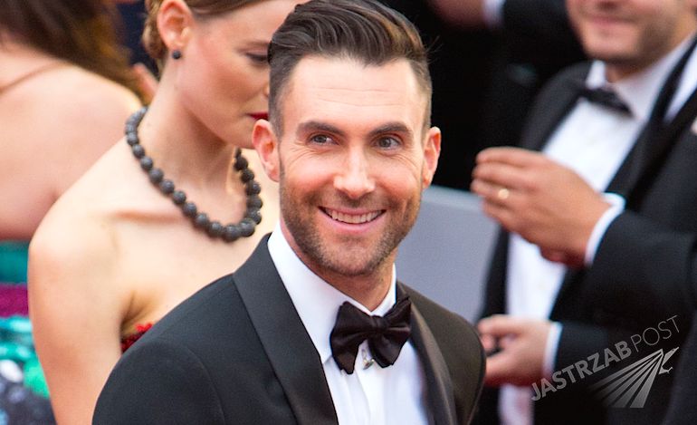 Adam Levine łysy