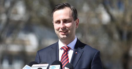 Wybory prezydenckie 2020. Władysław Kosiniak-Kamysz kontynuuje ofensywę w cieniu pandemii
