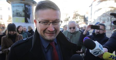 Paweł Juszczyszyn przyszedł do Sądu Rejonowego w Olsztynie. "Jestem gotów do orzekania"