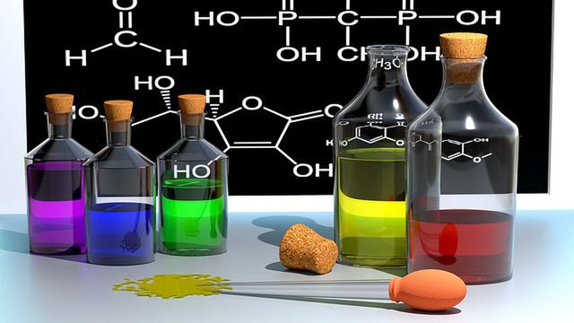 Nauki ścisłe nie są ci obce? Przetestuj swoją wiedzę z matematyki, fizyki i chemii