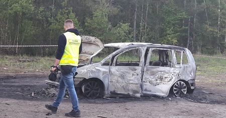 Tragedia w Opolskiem: dwa ciała w spalonym aucie. To prawdopodobnie małżeństwo z Chin