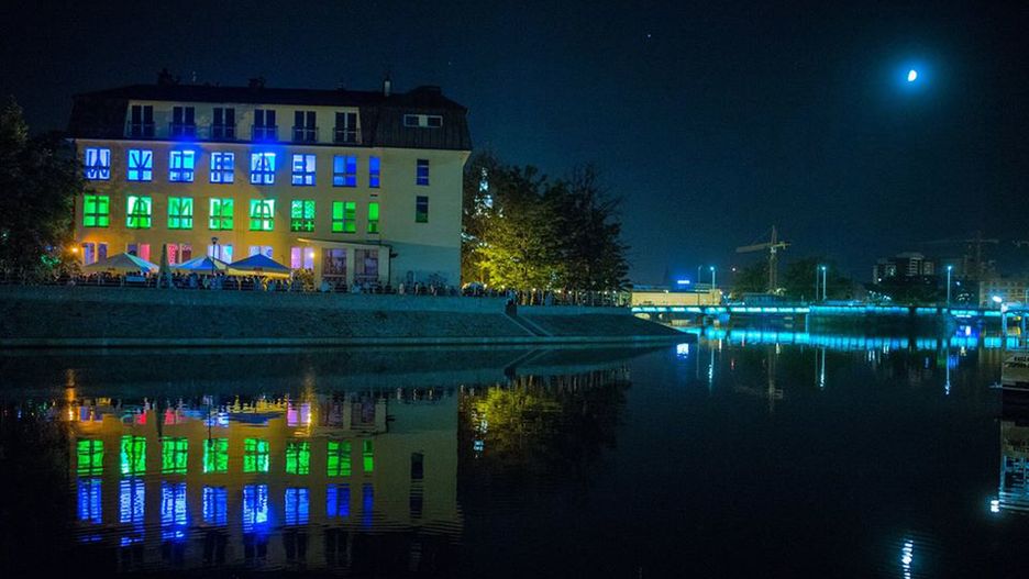 Wyspa Tamka przechodzi kryzys w związku z zamknięciem instytucji kultury przez epidemię koronawirusa.