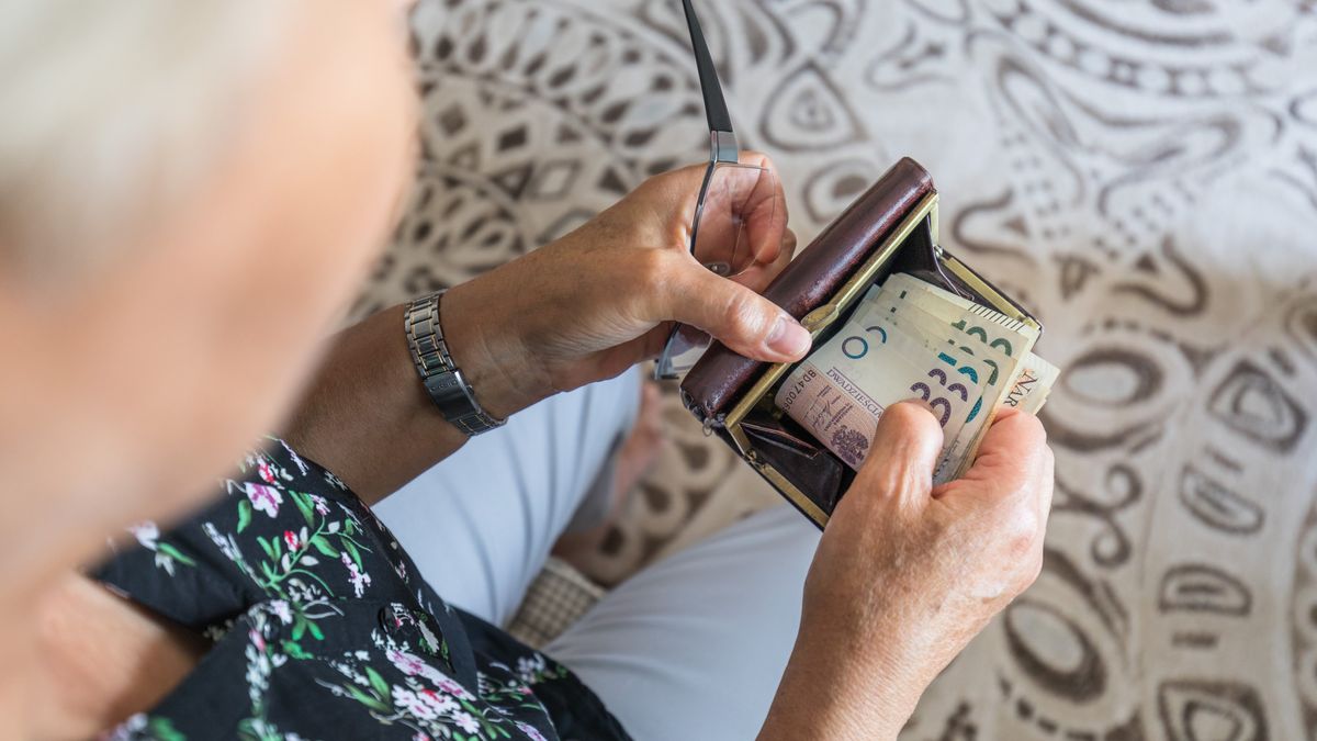 Rząd przyjął projekt ustawy ws. czternastych emerytur