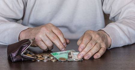 PIT 17 proc. od października. Emeryci dostaną więcej pieniędzy