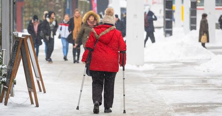 Waloryzacja rent i emerytur w 2019 roku. Kilku seniorów w Polsce rozbiło bank