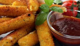 Frytki halloumi. Zrób, jeśli znudziły ci się smażone ziemniaki