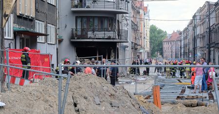 Bytom. Spekulacje wokół eksplozji w kamienicy. Wkrótce wyniki sekcji zwłok