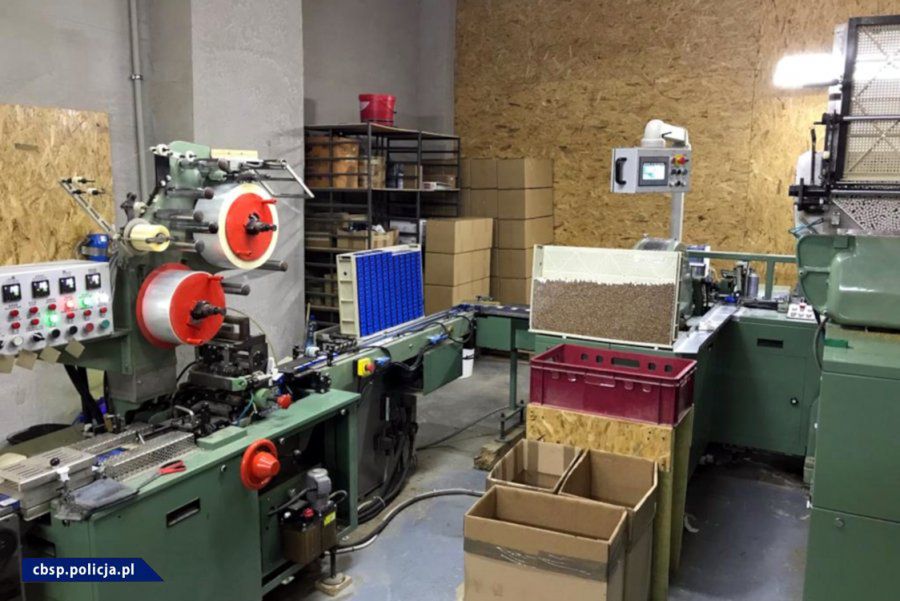Zmasowana akcja CBŚP i KAS. Przejęli 10 mln nielegalnych papierosów