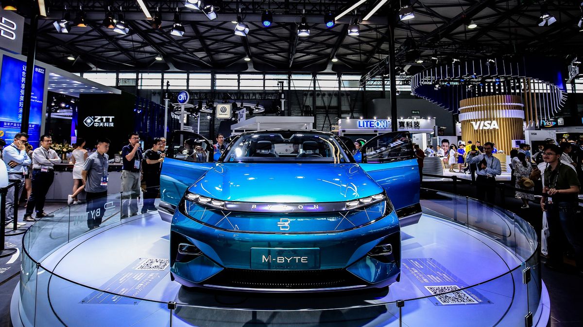 Zwiększająca się popularność aut elektrycznych sprawia, że coraz więcej firm upatruje w tym szansy biznesowej dla siebie.