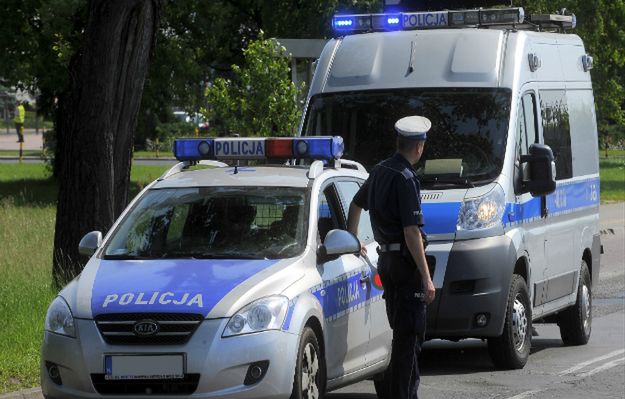 Pijany kierowca chciał zepchnąć auto z drogi i odgrażał się kierowcy. Pech chciał, że była to policja