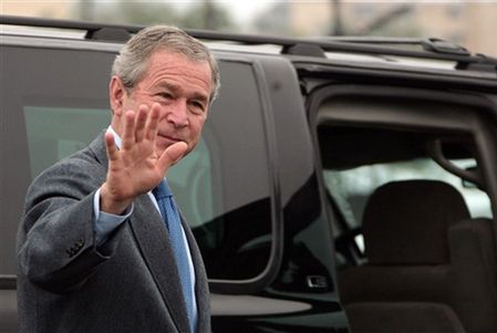 George Bush modlił się za żołnierzy w Iraku