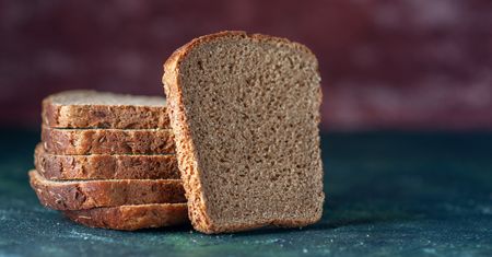 Ile schudniesz i jak szybko po odstawieniu pieczywa? Odpowiedź może cię zaskoczyć