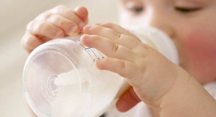 Niemowlęta są bardziej narażone na wchłanianie mikroplastiku niż dorośli. Zaskakujące wyniki badań