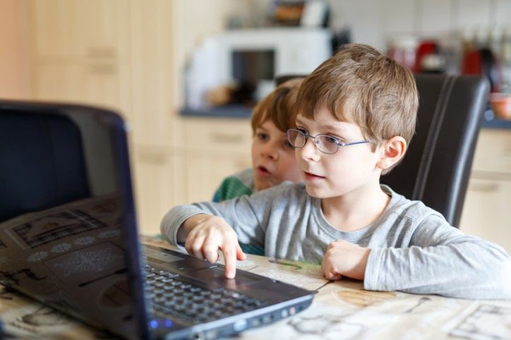 5 sposobów na odciągnięcie twojego dziecka od komputera