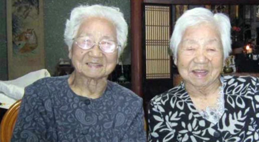 Japonia. Najstarsze bliźniaczki na świecie mają 107 lat