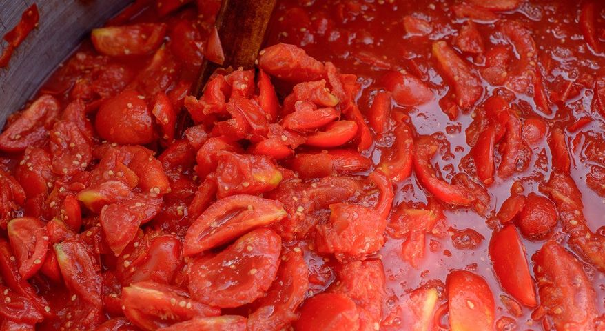 Pomidor to jedno z najczęściej spożywanych, szeroko dostępnych i niedrogich warzyw