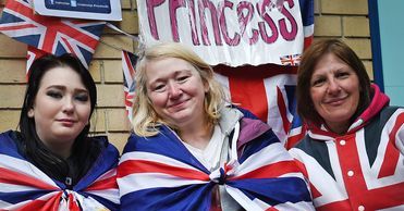 Tłumy Brytyjczyków oczekują na drugie "Royal Baby"!