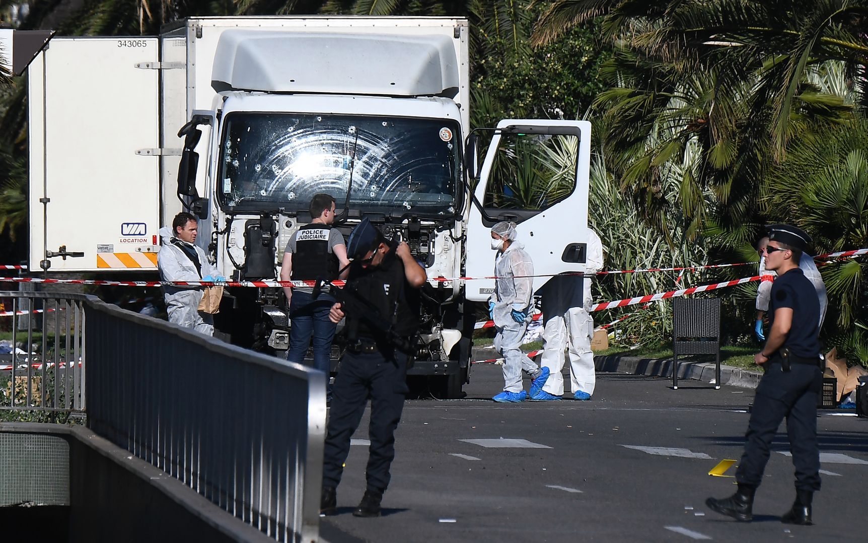 Francja: wysoki poziom zagrożenia