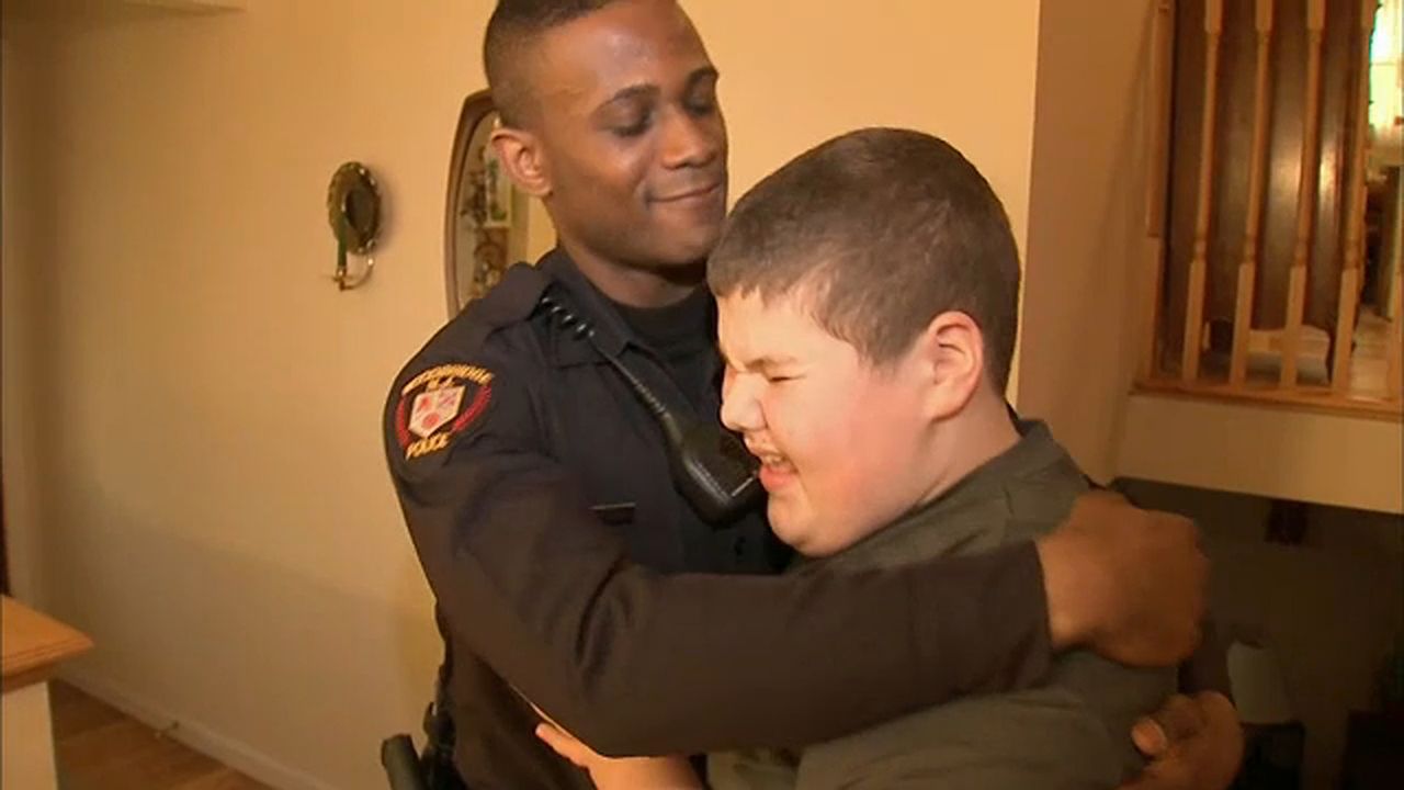 Zgubił misia. Policja ruszyła z pomocą 12-latkowi z autyzmem