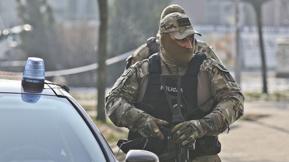 Na czas pogrzebu ma zostać wprowadzony pierwszy stopień alarmowy dotyczący zagrożenia terrorystycznego.