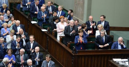 PiS padło ofiarą własnego pośpiechu. Drobna pomyłka zastopuje przejęcie Sądu Najwyższego