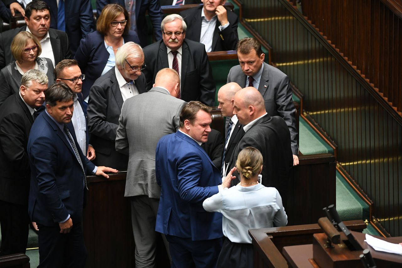 Poseł PiS został uderzony przez polityka PO. Nie będzie śledztwa prokuratury