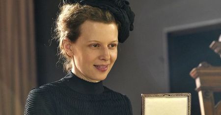 Karolina Gruszka jako Maria Curie Skłodowska na planie nowego filmu [ZDJĘCIA]
