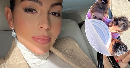 Georgina Rodriguez na zdjęciach z rodzinnego spaceru. Ogromny brzuch modelki zwiastuje, że poród blisko