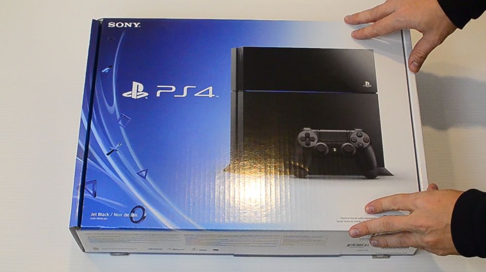Rozpakowujemy pudło z PlayStation 4!