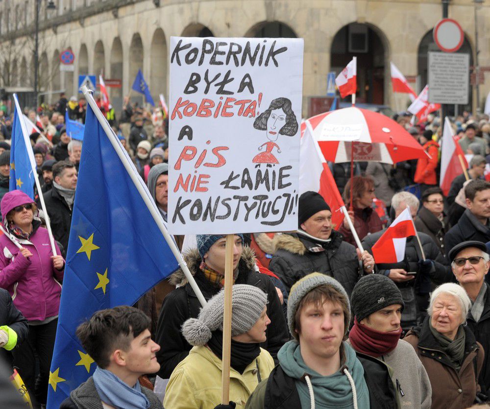 "Kopernik była kobietą, a PiS nie łamie konstytucji"