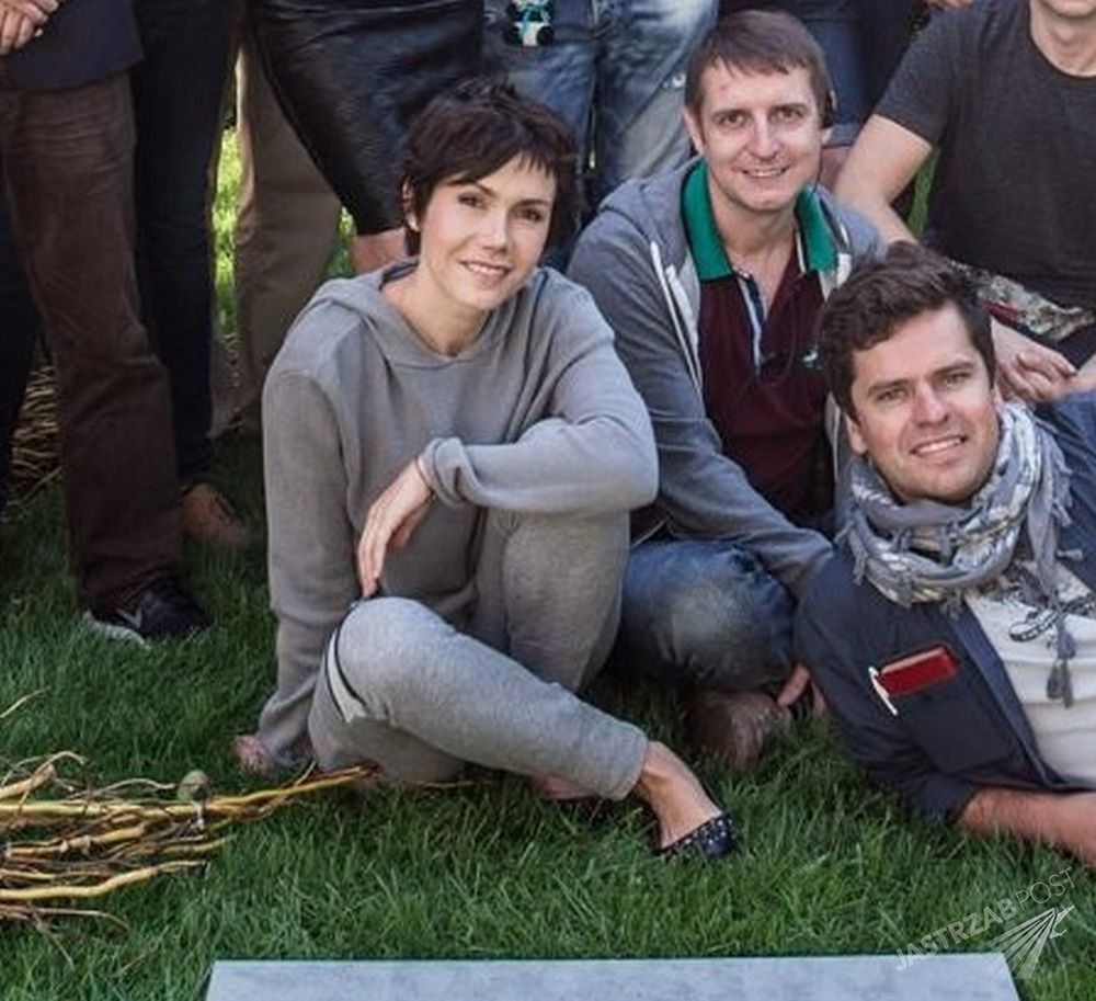 Olga Bołądź na planie filmu "Kochaj"