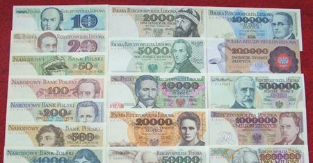 Sprawdź czy masz te banknoty z PRL w swoich szafkach. Kolekcjonerzy zapłacą za nie fortunę