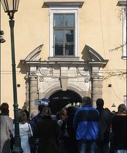 Modlitwy pod papieskim oknem