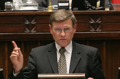 W czyim interesie działa Balcerowicz?