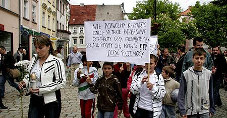 Marsz milczenia po śmierci skatowanego 3,5-latka