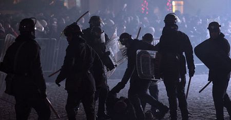 ZOMO kontra opozycja