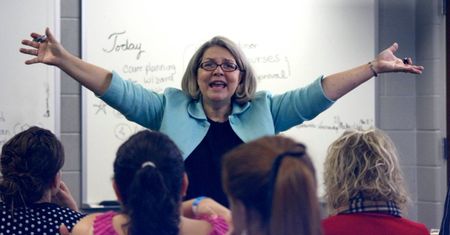 Gminy zapłacą za podwyżki pensji nauczycielskich
